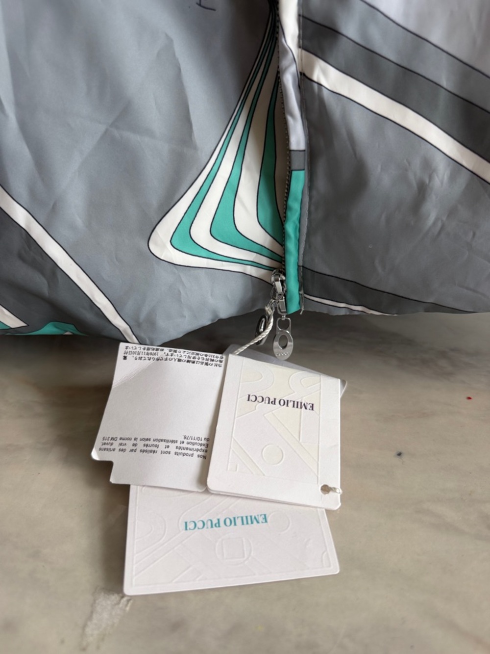 Emilio Pucci Gray, Teal and White Graphic Zip Coat size 40 - Picture 2 of 9